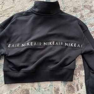 Women’s Nike tights and crop sweater